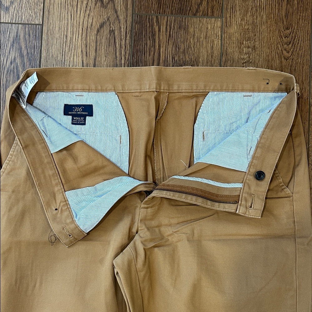 Brooks Brothers Men's Brown Chinos